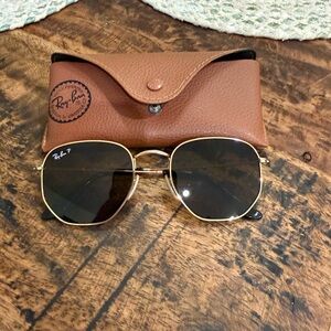 Ray-Ban Women's Sunglasses with Gold Frame and Brown Lenses